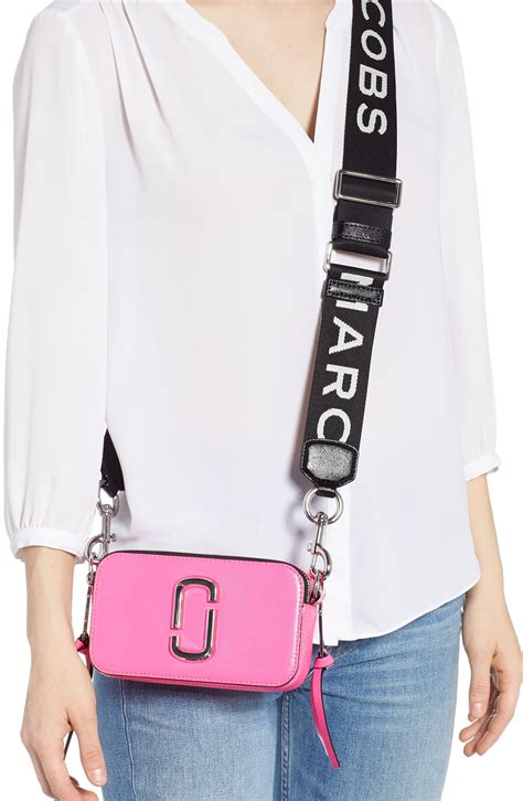 marc jacobs crossbody tote.